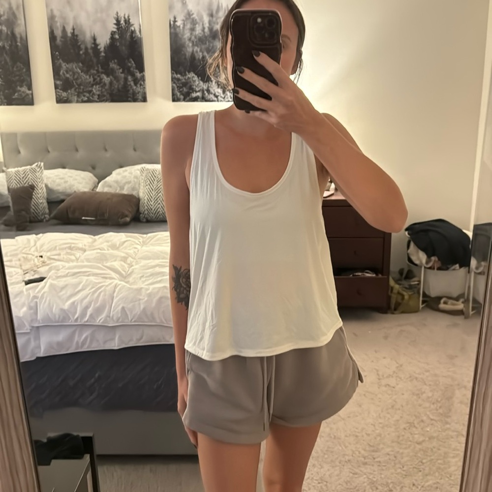 Lululemon tank top